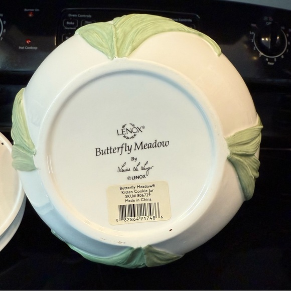 Lenox Butterfly Meadow® Kitten Cookie Jar - Picture 5 of 5
